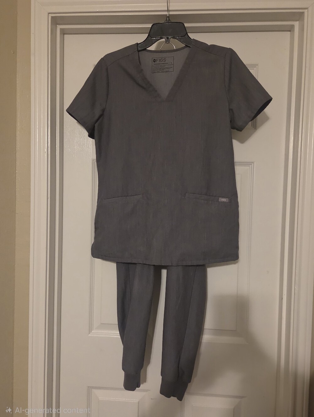 FIGS WOMEN'S Gray Scrub Set - V-Neck Top & Jogger Pants, Small